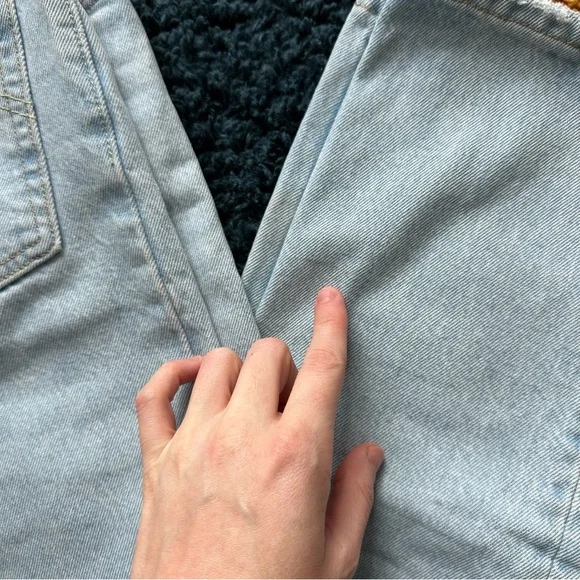 Levi's Women's 501 Jeans - Picture 7 of 9